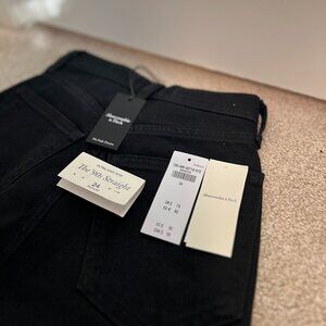 NWT: Abercrombie Black Jeans | The 90's Straight Ultra High Rise | Size 24